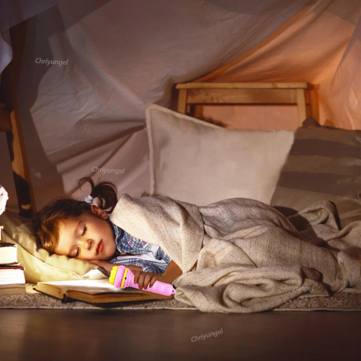 10 Cards Cartoon Projection Flashlight 80 Patterns Creative Children Flashlight Toy Projector Baby Toys Bedtime Story Book Toy